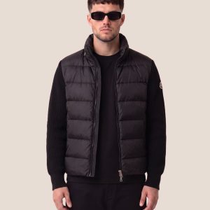 Moncler črna bunda s pletenimi rokavi