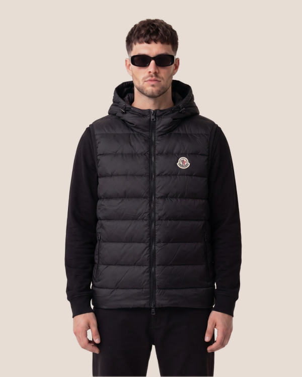 Moncler mat brezrokavnik s kapuco