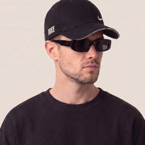 Nike črna kapa s šiltom
