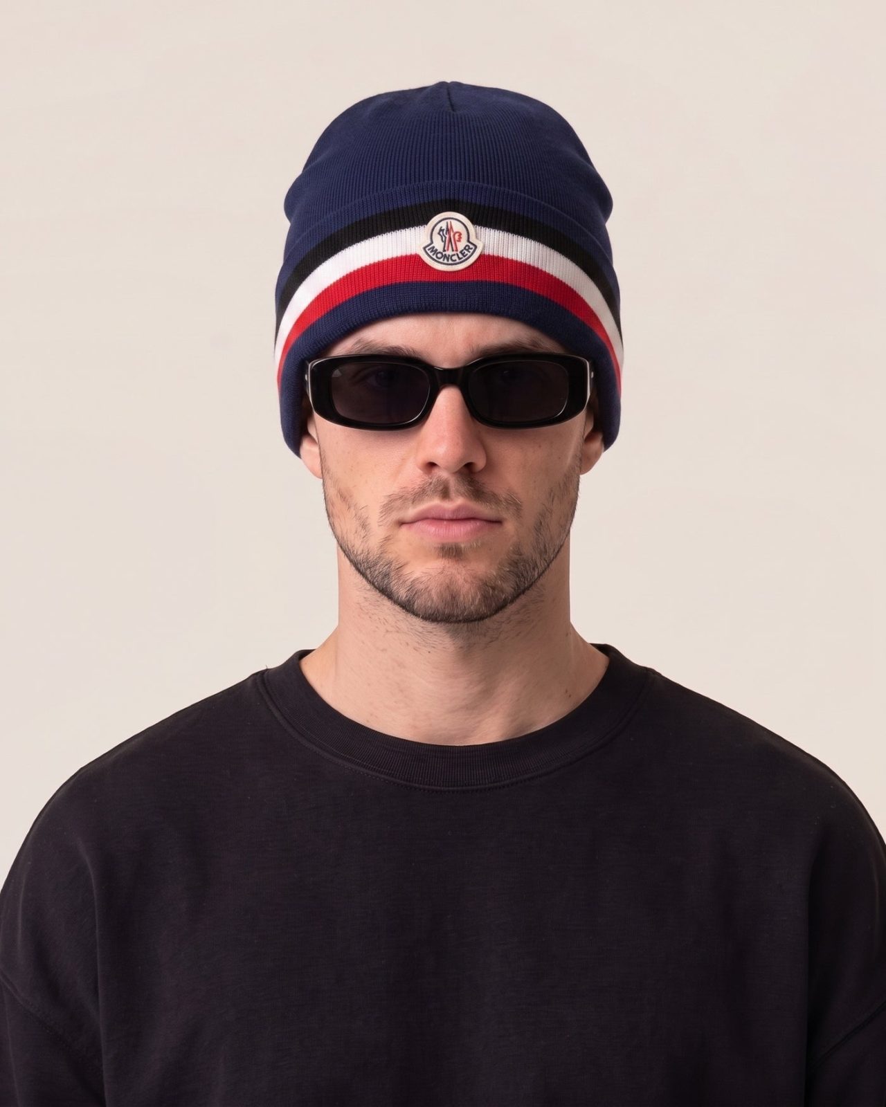 Moncler zimska kapa s tribarvno progo - slika 3
