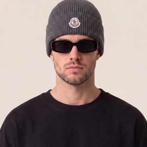 Moncler rebrasta zimska kapa
