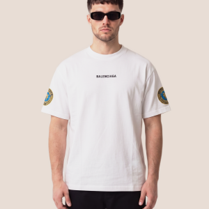 Balenciaga majica z našitki