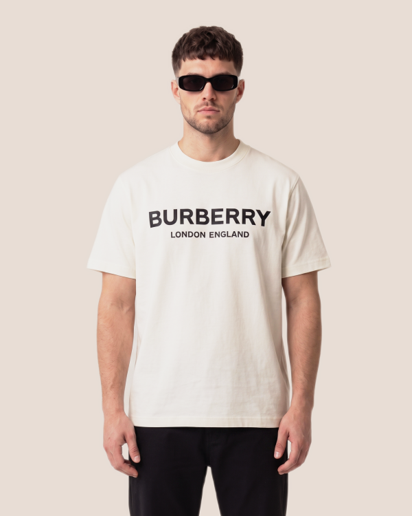 Burberry bela London England