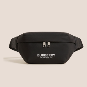 Burberry torbica za pas z belim napisom