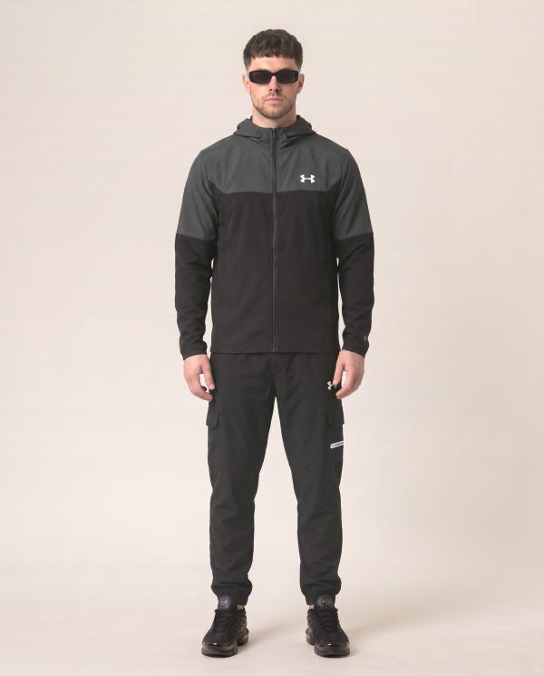 Under Armour trenirka z belim logom