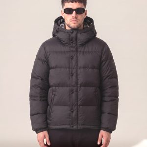 Burberry črna mat puhovka s kapuco