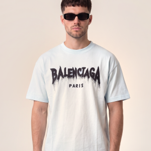 Balenciaga majica z napisom
