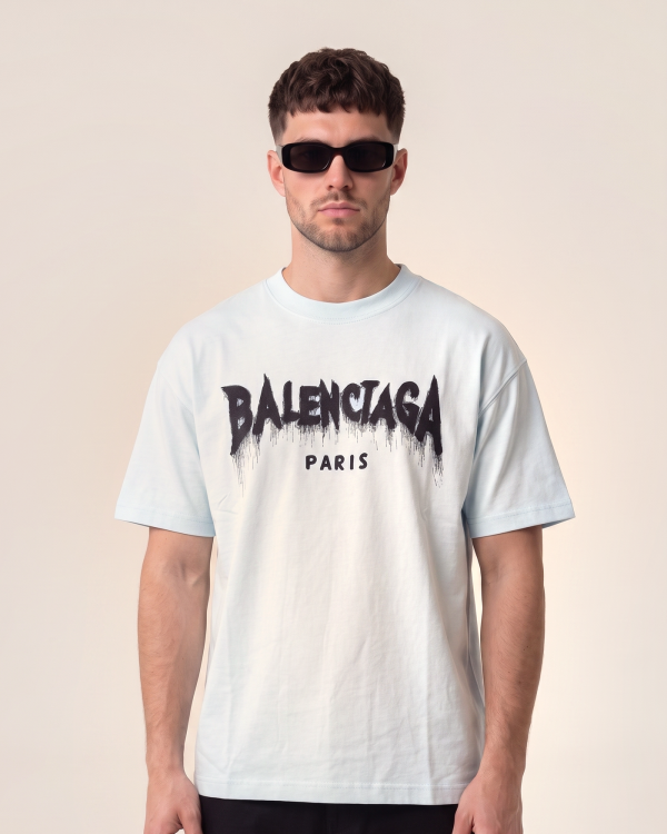 Balenciaga majica z napisom