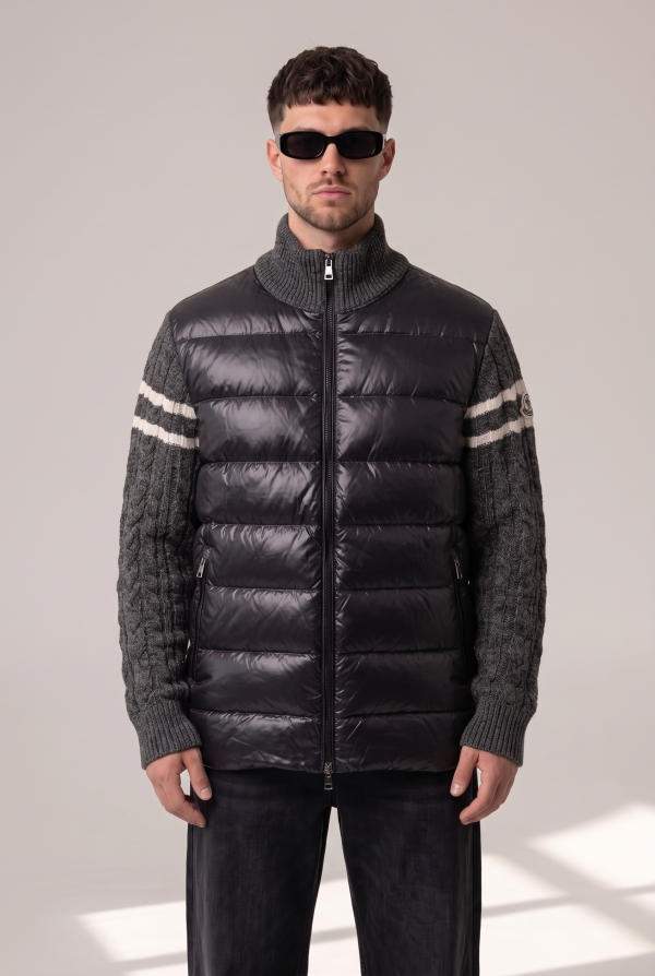 Moncler bleščeča puhovka s sivimi pletenimi rokavi