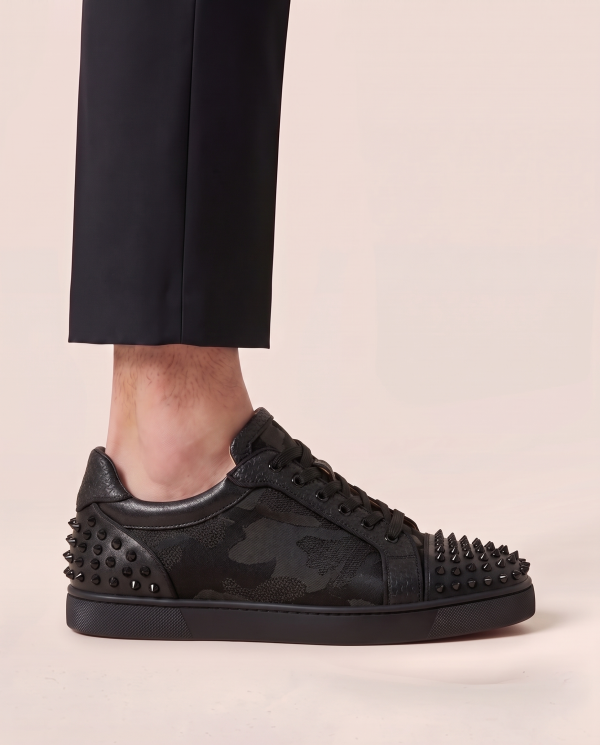 Christian Louboutin maskirne superge s trni