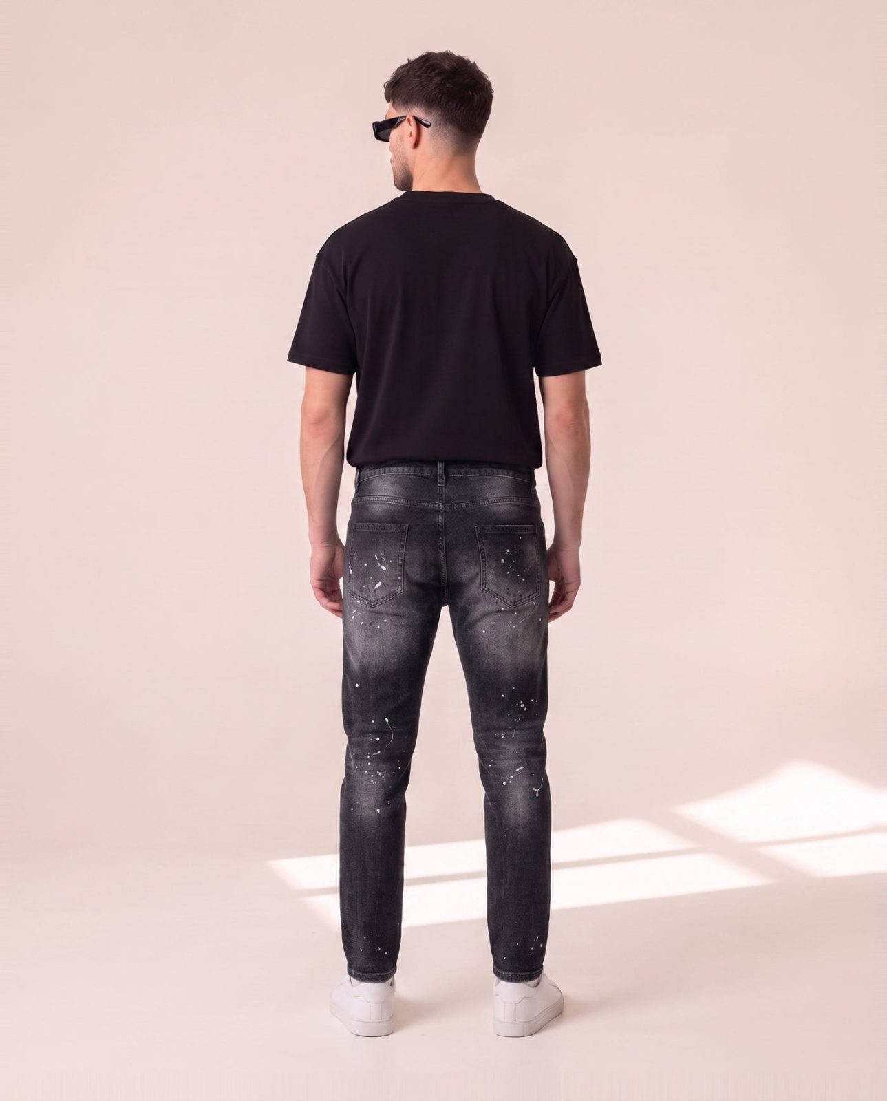 K1 – Dsquared2 kavbojke z raztrganimi stegni - slika 2