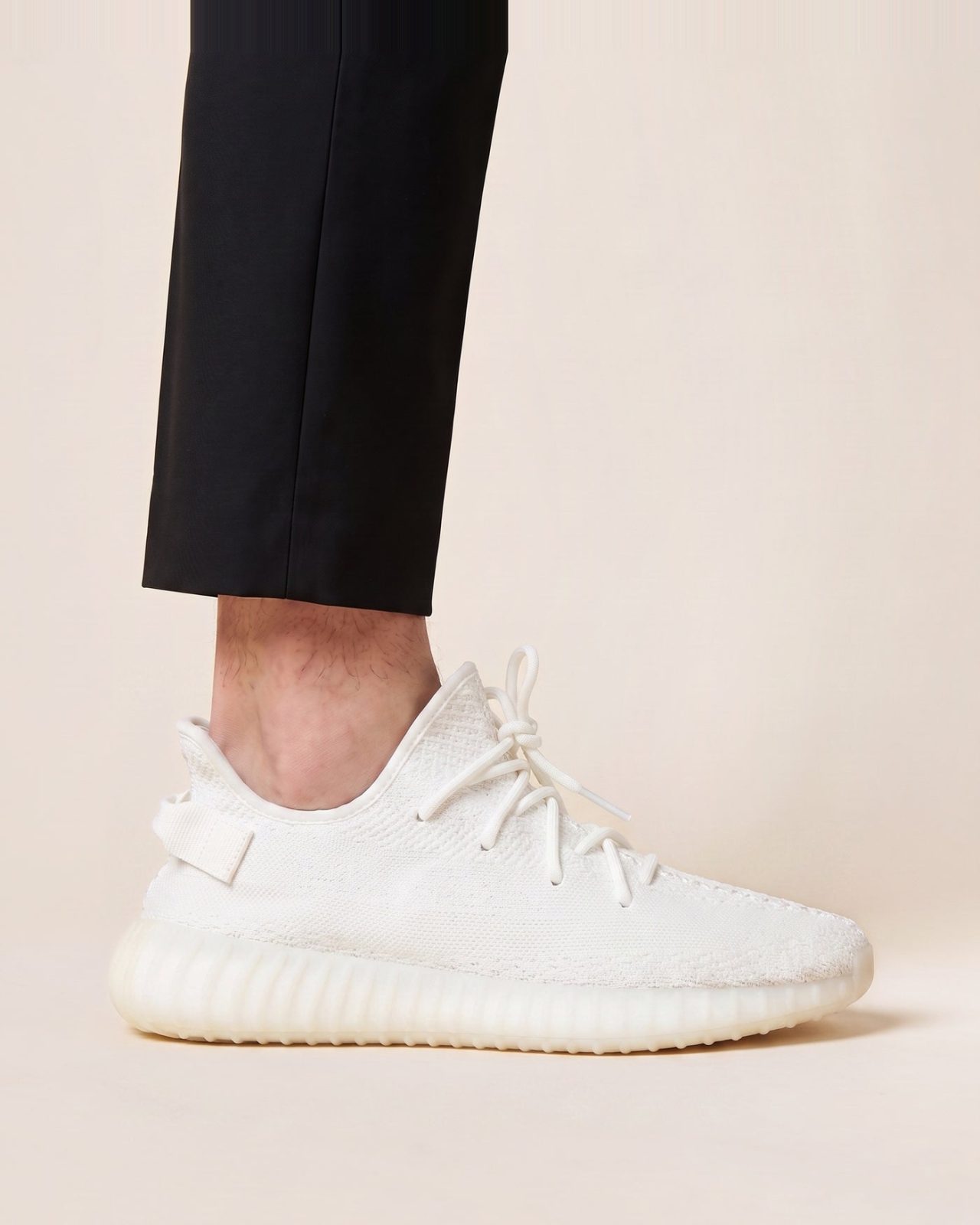 Adidas Yeezy Boost 350 V2 športni copati - slika 3