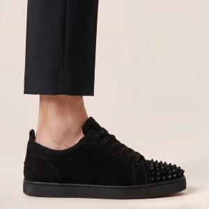 Christian Louboutin superge s črnimi zakovicami