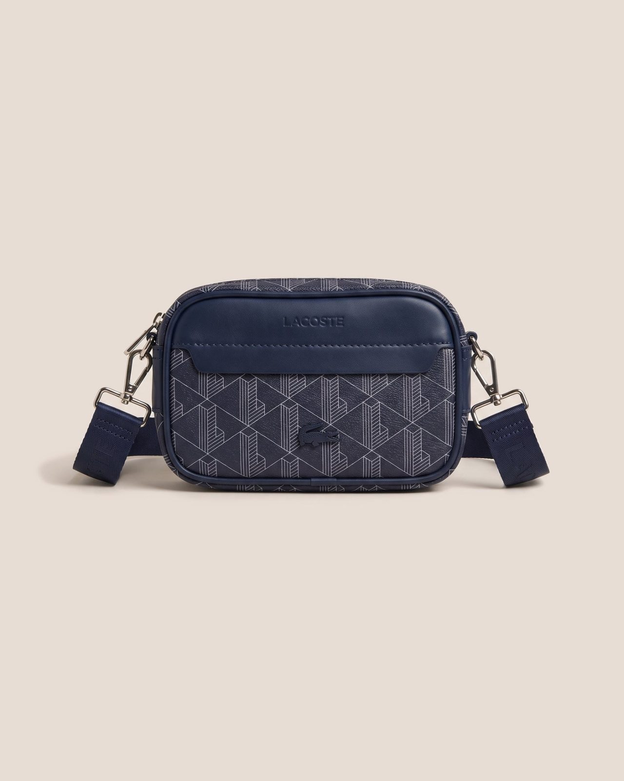 Lacoste torbica čez ramo z monogramom